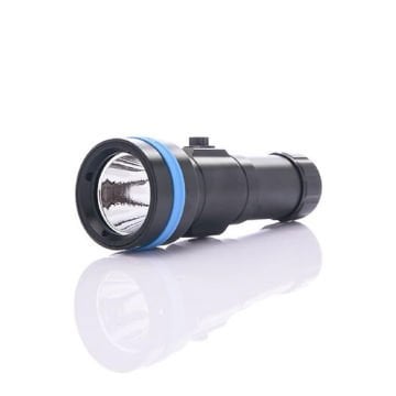 Xtar D26 Sualtı Feneri 2500 Lümen