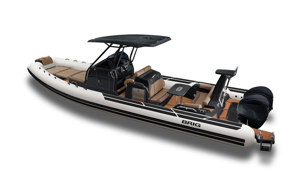 Brig Eagle 10 Fiber Bot ve Yamaha 350 HP Çift Deniz Motoru