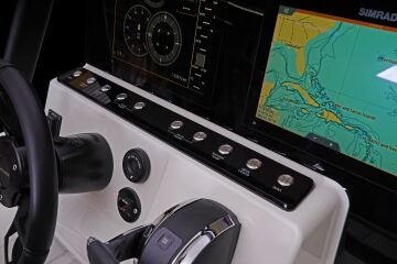 Brig Navigator 24 Fiber Bot ve Yamaha 250 HP Deniz Motoru